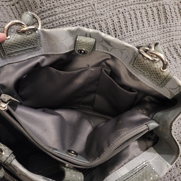 EUC- Grey Coach Large tote purse. Like New condition. - Picture 12 of 16